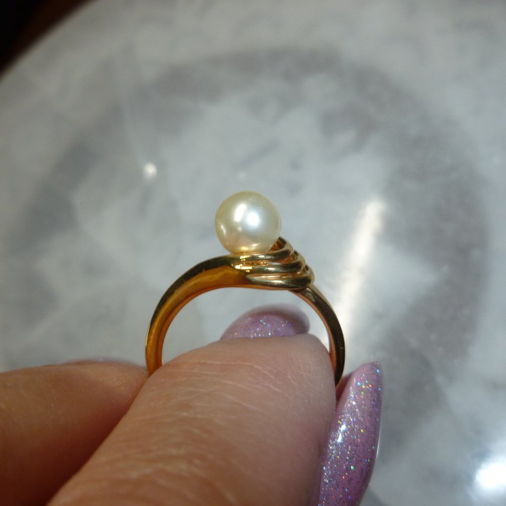 18k Gold Electroplate Natural Pearl Dolphin Ore Ring - Picture 6 of 12